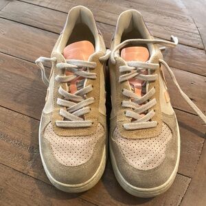 Veja V10 Suede Multicolor Sneakers size 7